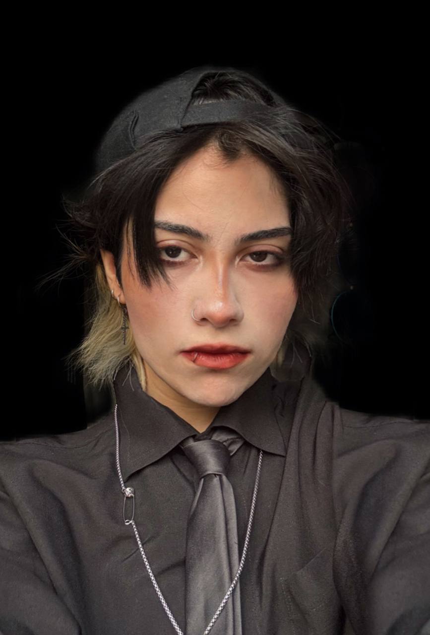 Hasti Alizade - Fashion designer